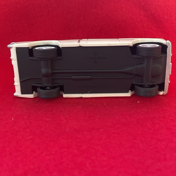 1955 Chevrolet Cameo Truck Hallmark Ornament - Picture 6 of 8